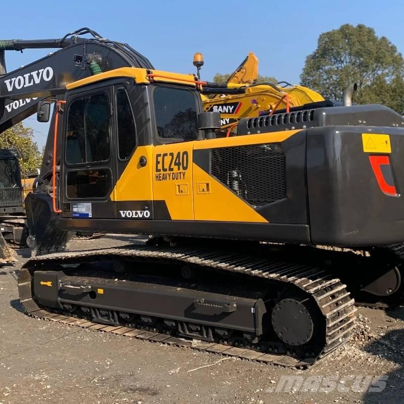 Volvo EC 240 Beltegraver