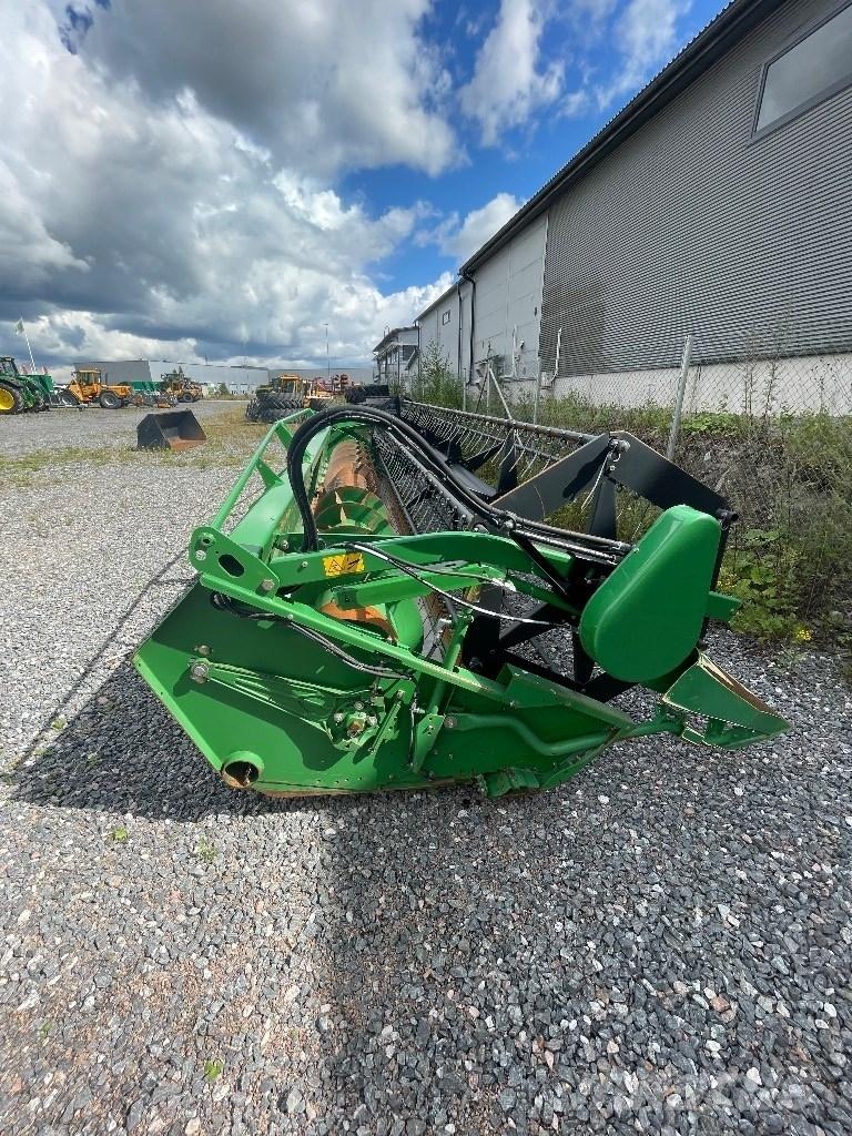 John Deere 622R Skjærebord til skurtresker