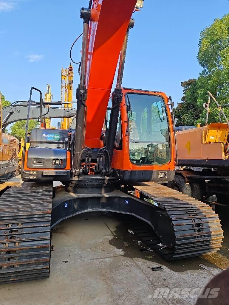 Doosan DX 225 LC-9C Beltegraver