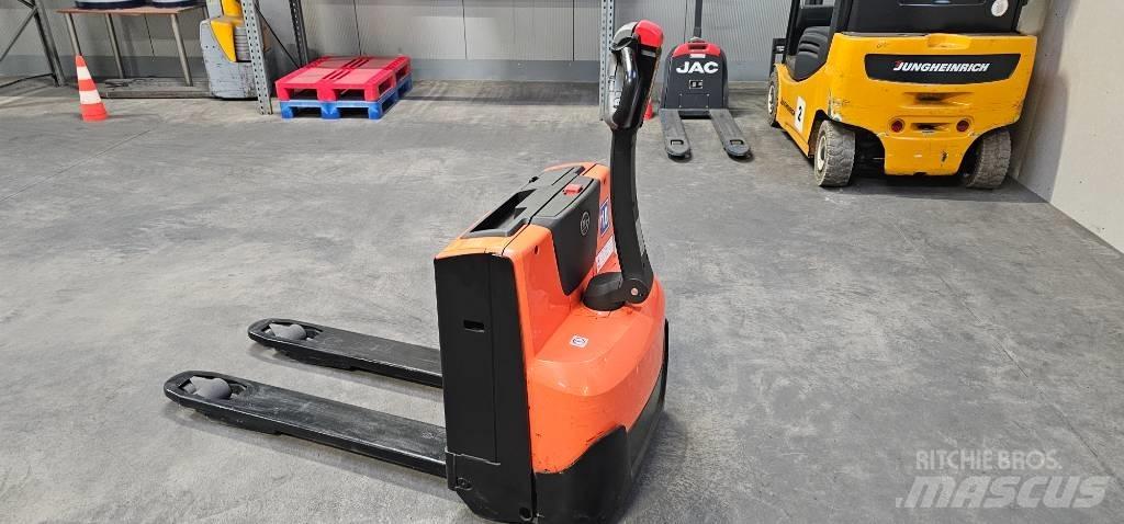 Toyota LWE 140 Lavtløftende plukketruck
