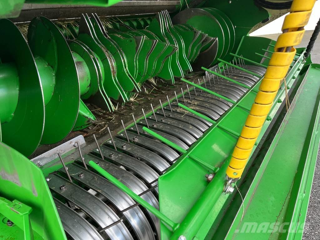 John Deere V 451R Rundballepresser