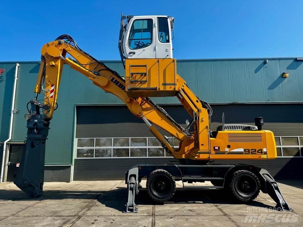 Liebherr A 924 C Gravemaskiner for avfallshåndtering