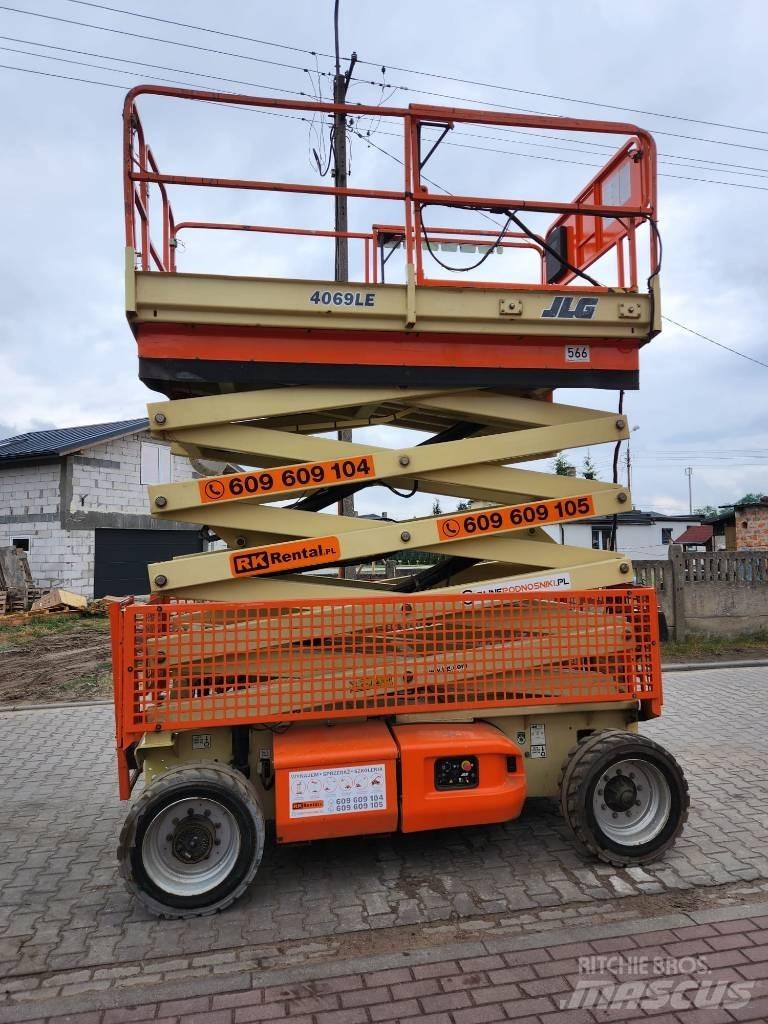 JLG E 4069 LE Sakselifter