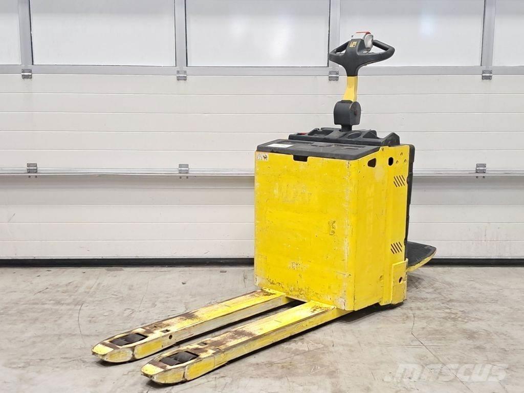 Hyster P2.OSE Lavtløftende truck med platform