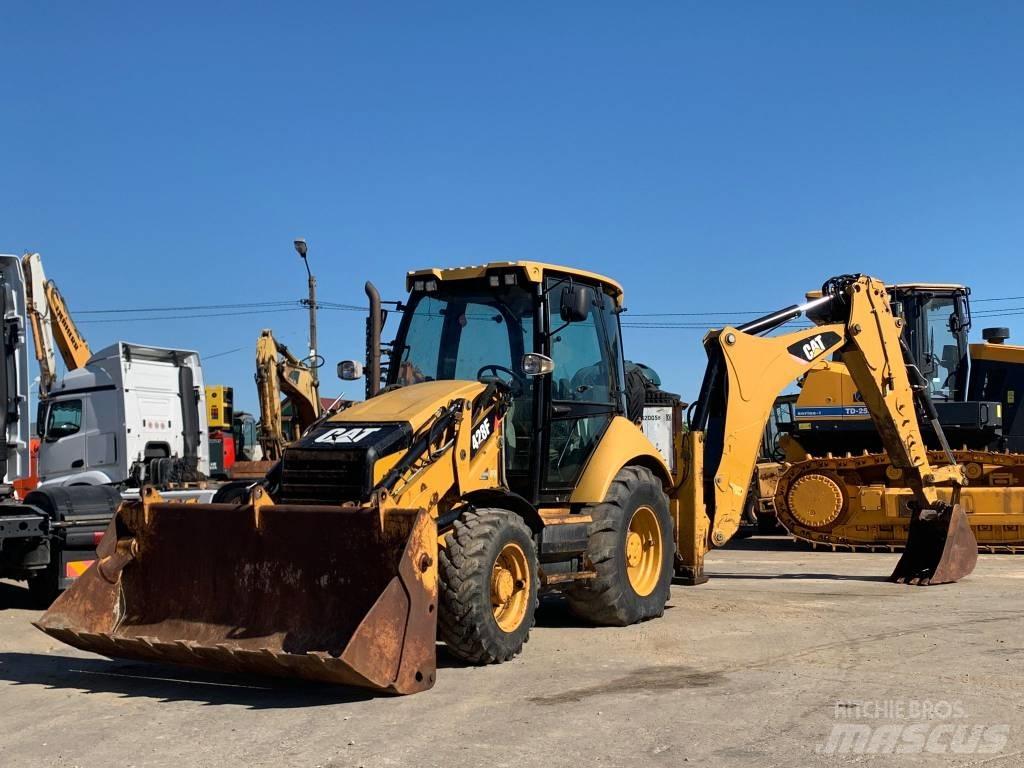 CAT 428 F Traktorgravere