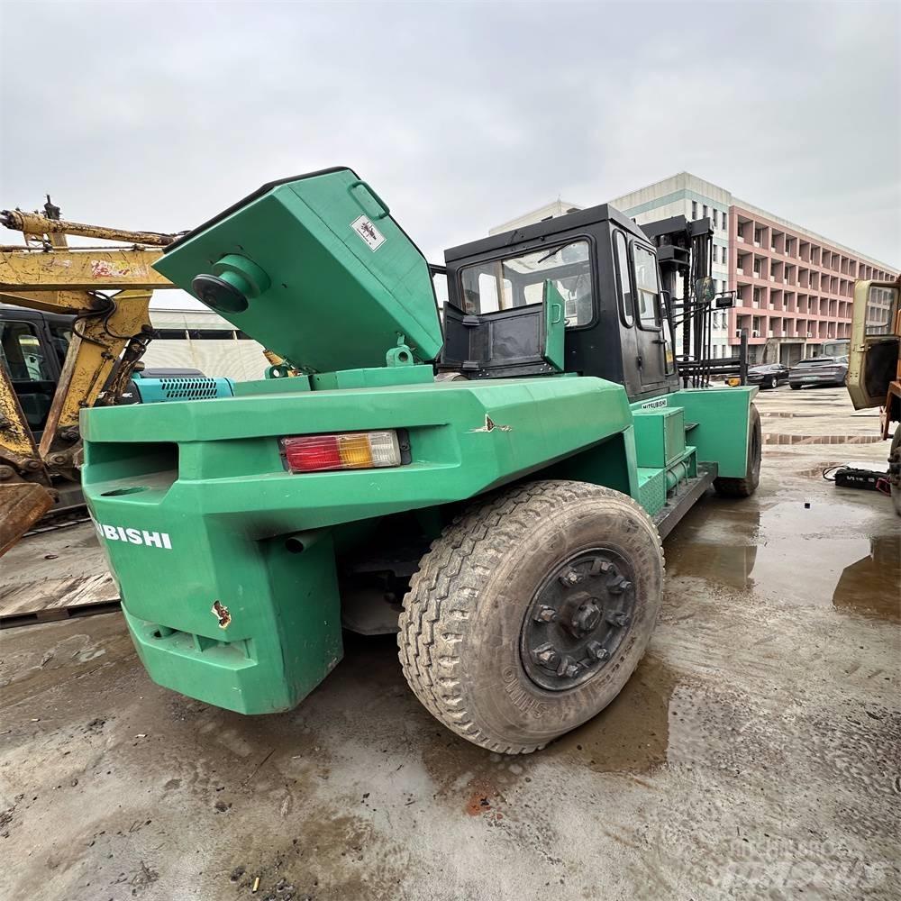 Mitsubishi FD160 Diesel Trucker