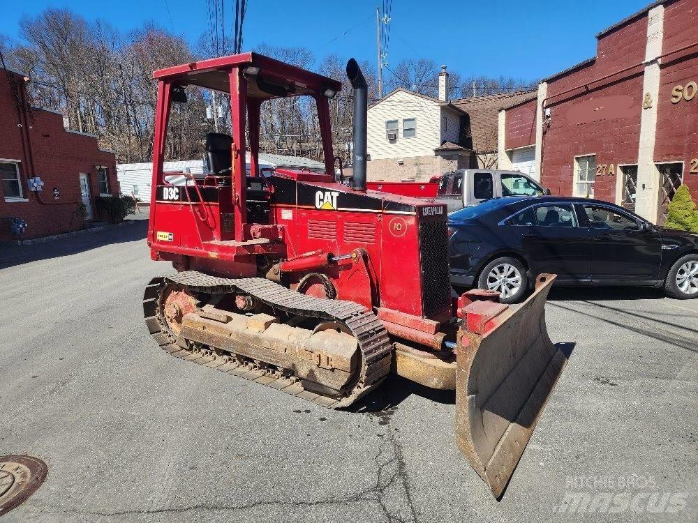 CAT D 3 C III Dozere Beltegående