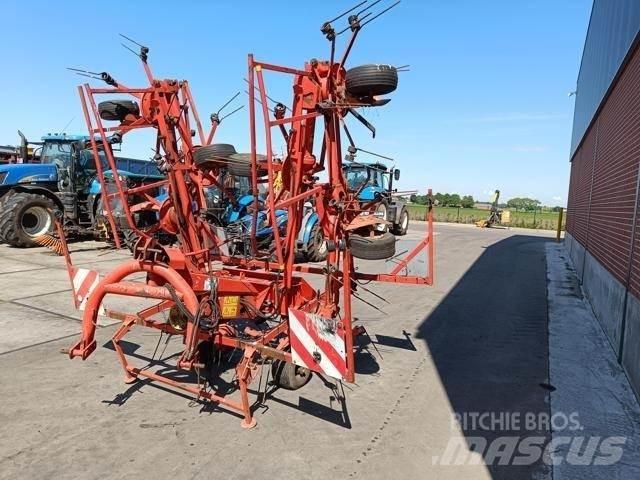 Kuhn GF8501 MHO Raker og høyvendere