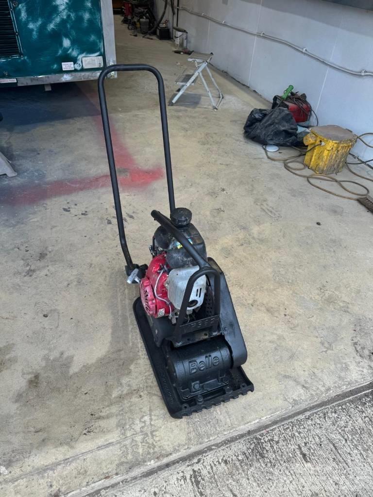 Belle LC3251 Vibroplater