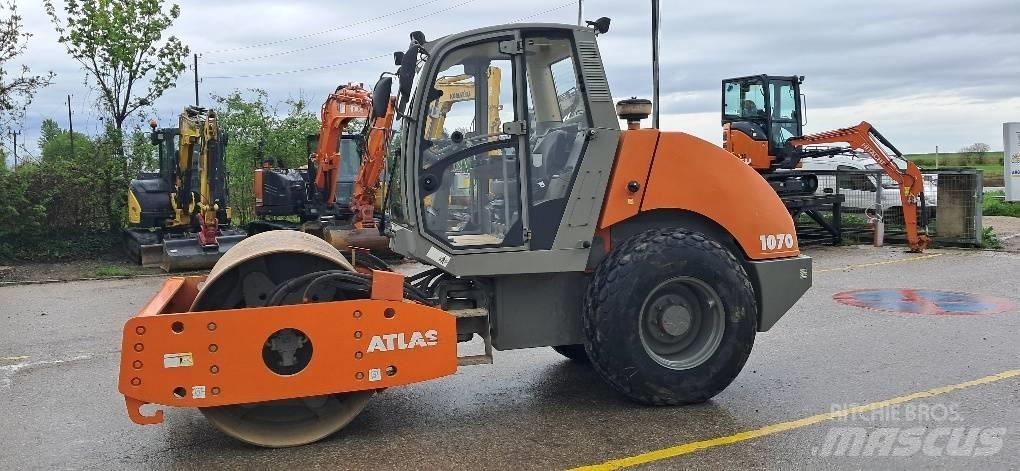 Atlas 1070 Hjullaster til komprimering