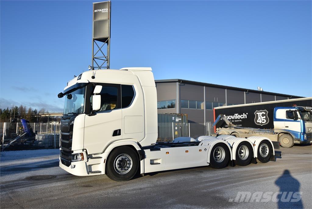 Scania R590 8X4 Chassis