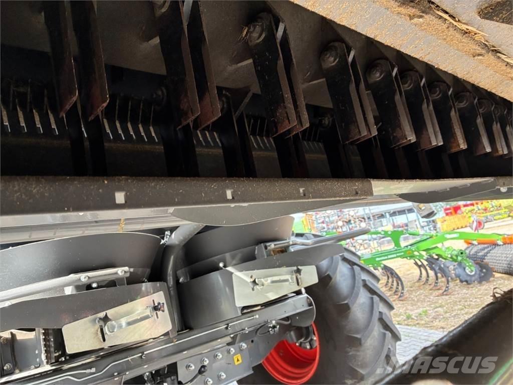 CLAAS Trion 650 Skurtreskere