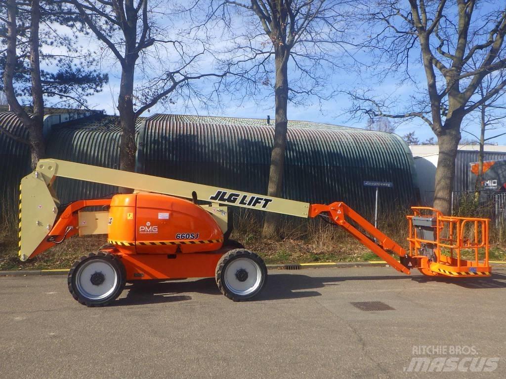 JLG 600AJ Leddede bomlifter