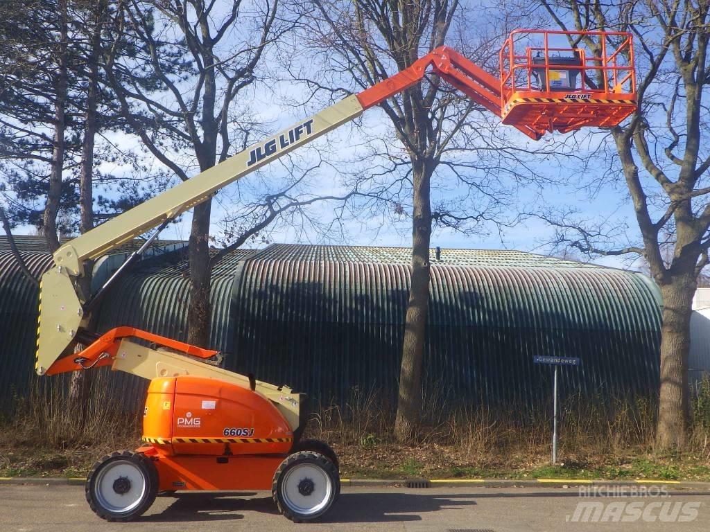 JLG 600AJ Leddede bomlifter