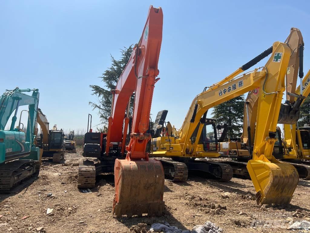 Hitachi ZX 240-3 Beltegraver