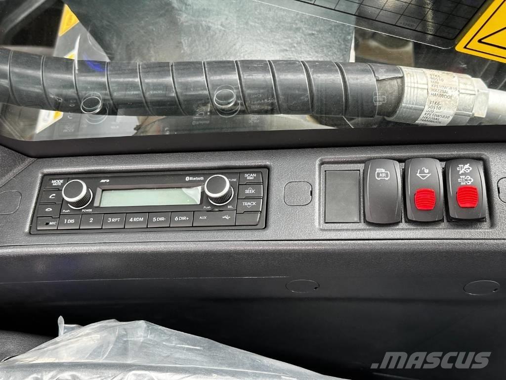 Hyundai HX 220 AL Beltegraver