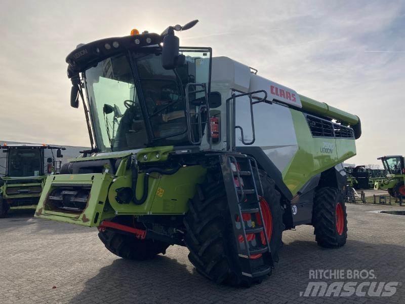 CLAAS LEXION 7500 Skurtreskere