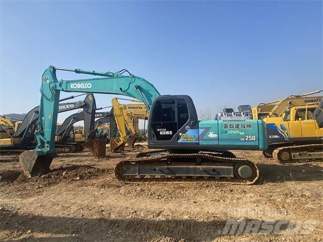 Kobelco SK250-8 Beltegraver
