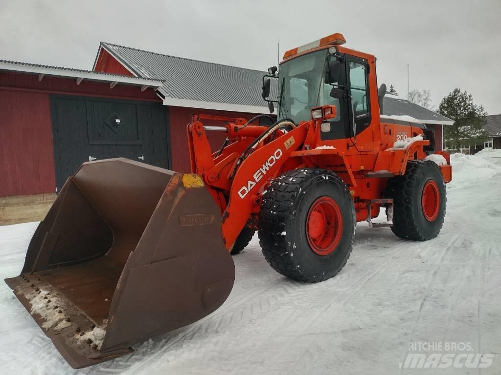 Daewoo 200-V Mega Hjullastere