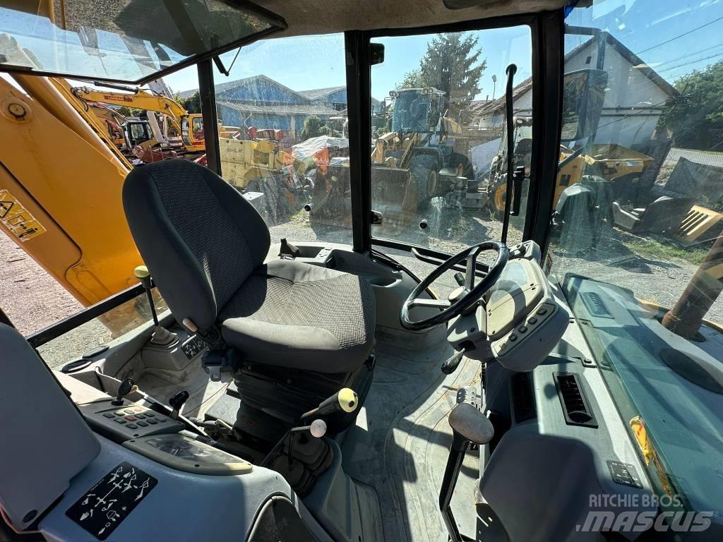 Fermec 860 Traktorgravere