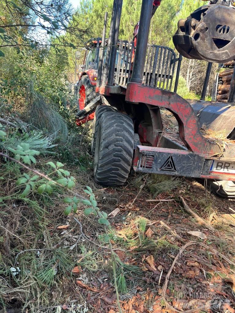 Kubota M 7153 Traktor med skogsutstyr