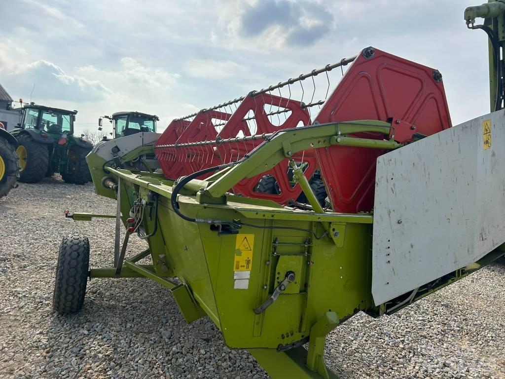 CLAAS Medion 310 Skurtreskere