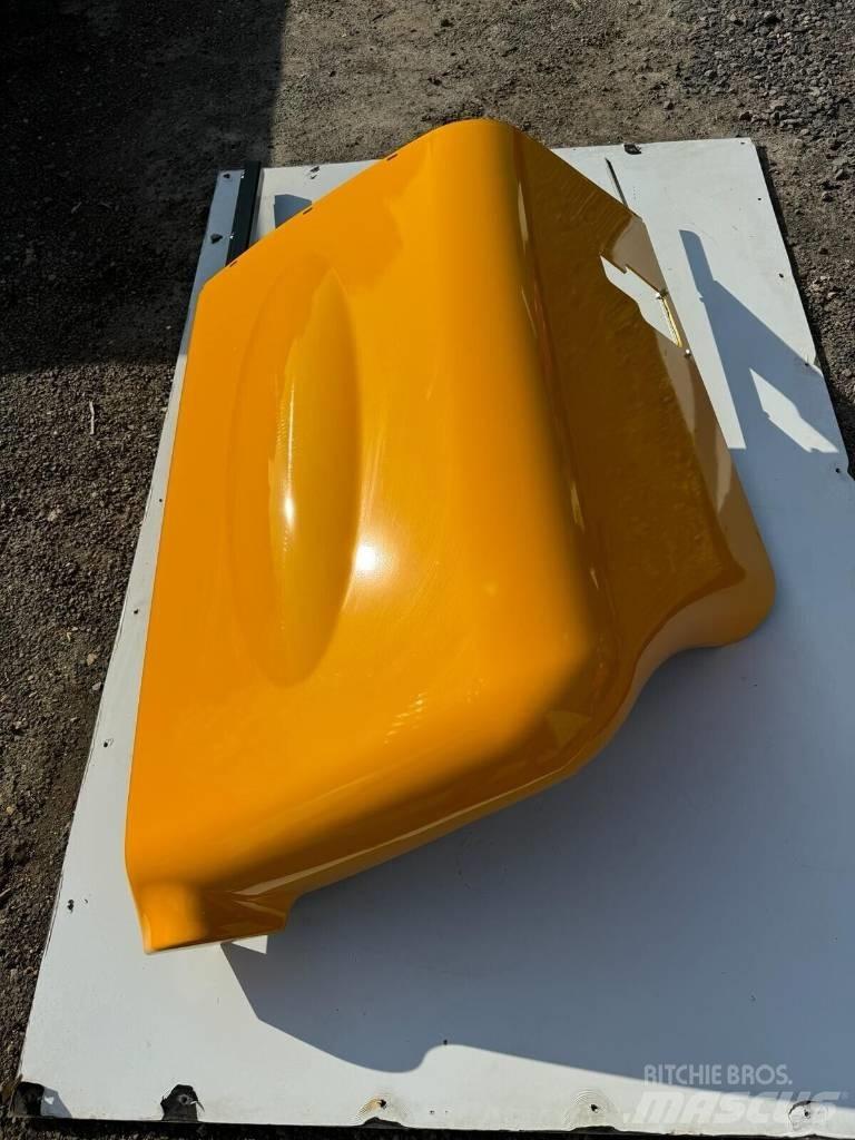JCB ENGINE COVER Chassis og understell
