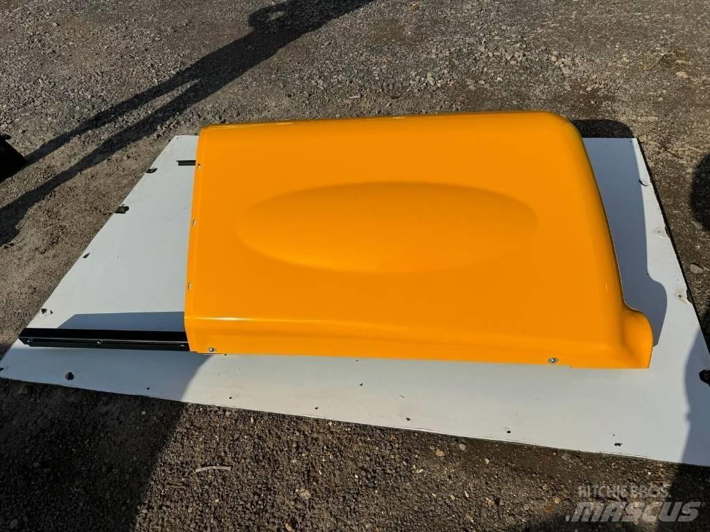JCB ENGINE COVER Chassis og understell