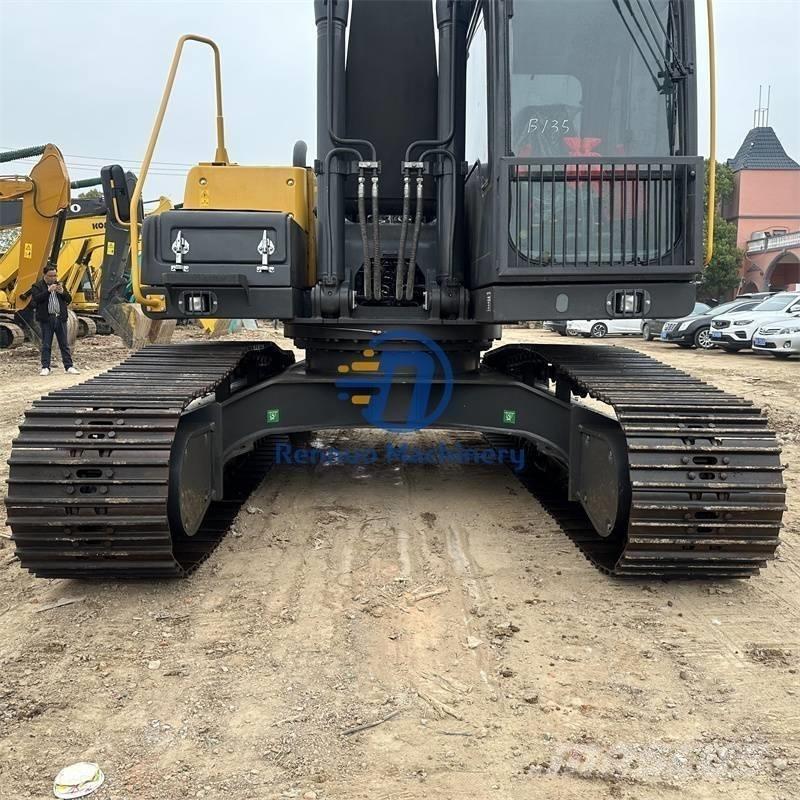 Volvo EC 240 Beltegraver