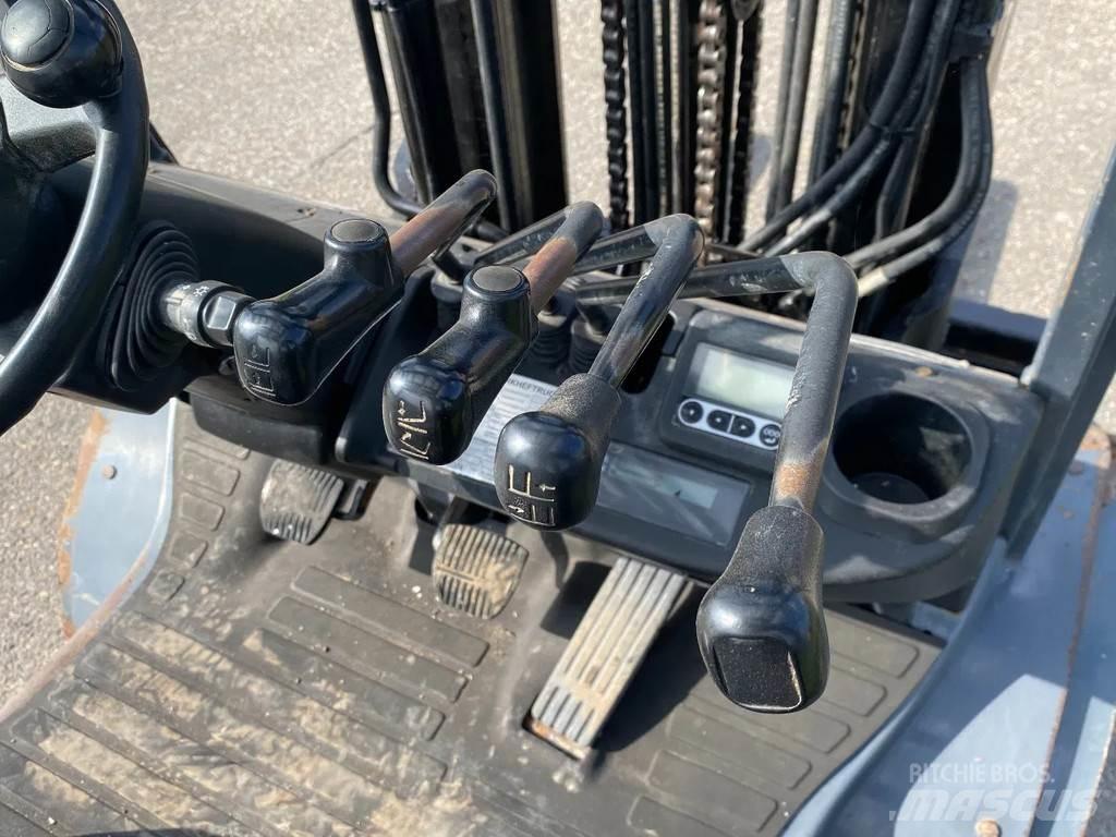 Toyota 02- 8FDF30 Diesel Trucker