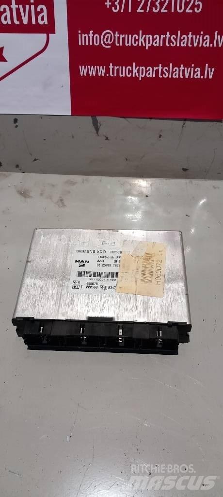 MAN TGA.  81258057057 Lys - Elektronikk