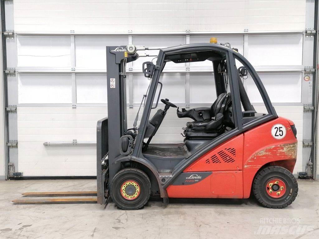 Linde H25D-02 Diesel Trucker