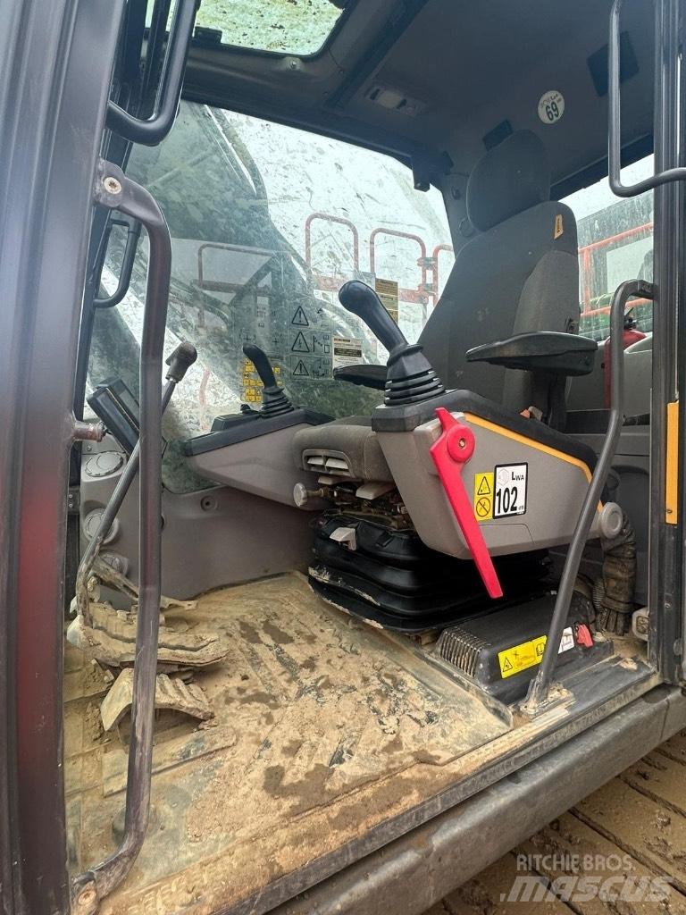 Volvo EC200EL Beltegraver