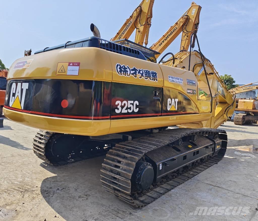 CAT 325 C Beltegraver
