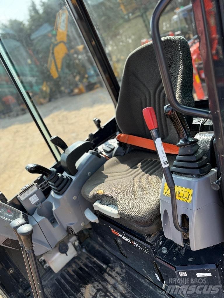 Kubota U 27-4 Minigravere <7t