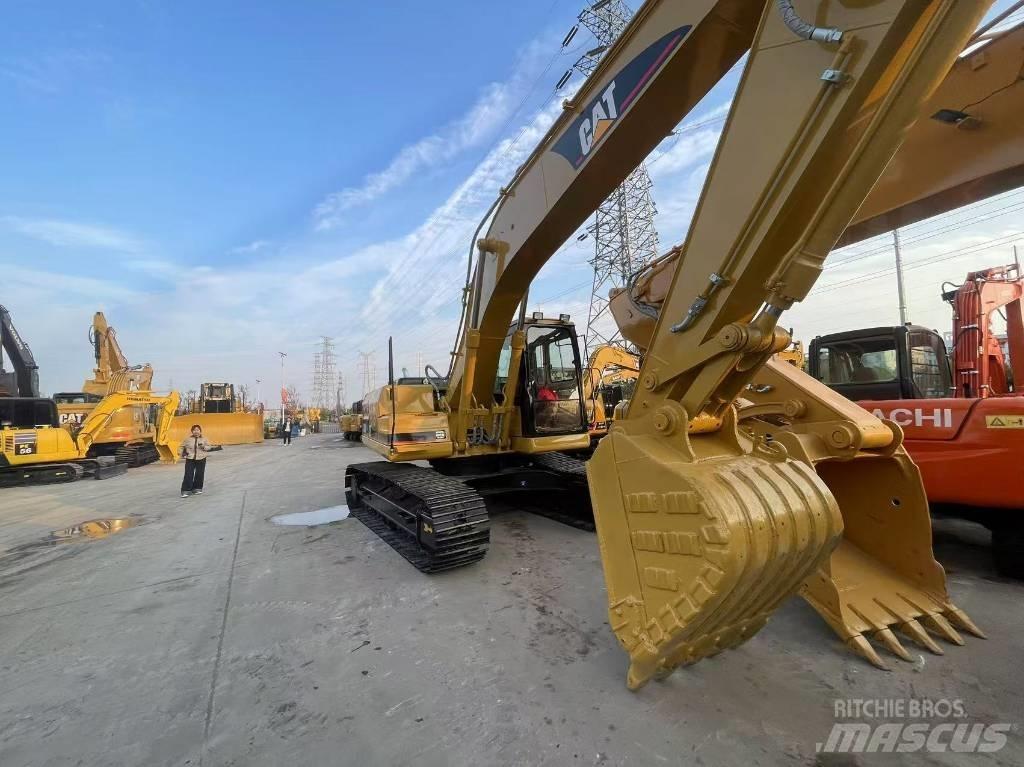 CAT 320 B Beltegraver