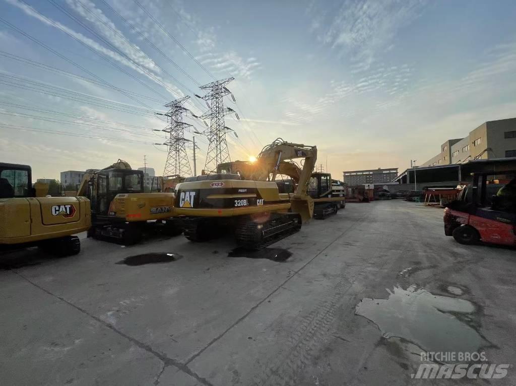 CAT 320 B Beltegraver