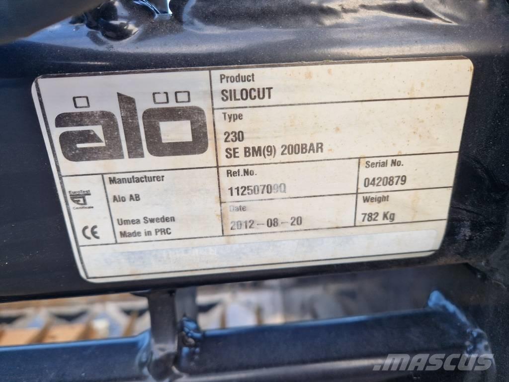 Ålö Silocut 230 . S-BM Frontlaster ektrautstyr