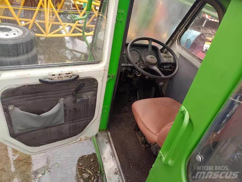 Kato NK 250 Allterreng kraner
