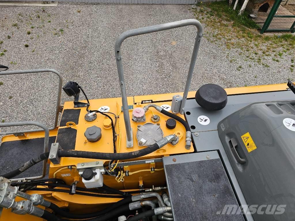 Liebherr R 922 Beltegraver