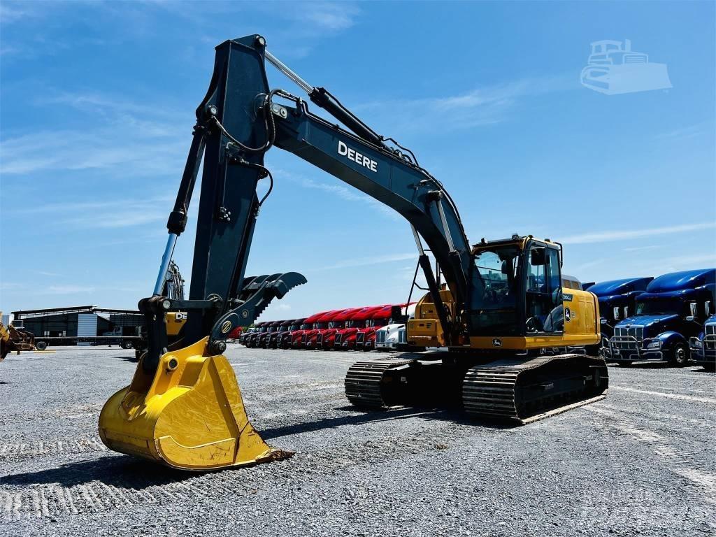 DEERE 210G LC Beltegraver