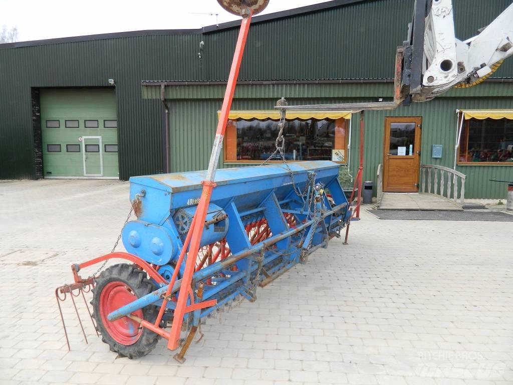 Stegsted 4 Såmaskiner