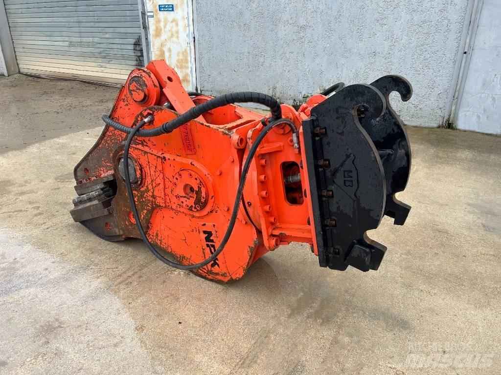 NPK V 160 R Asfaltskjærer