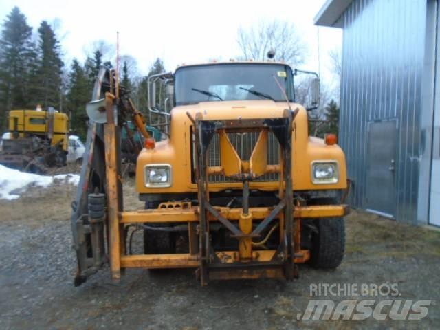 International 5500 i Snøploger- og skjær