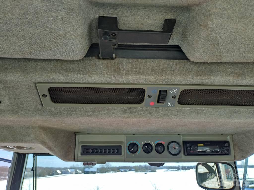  MasseyFergyson 8240 Traktorer
