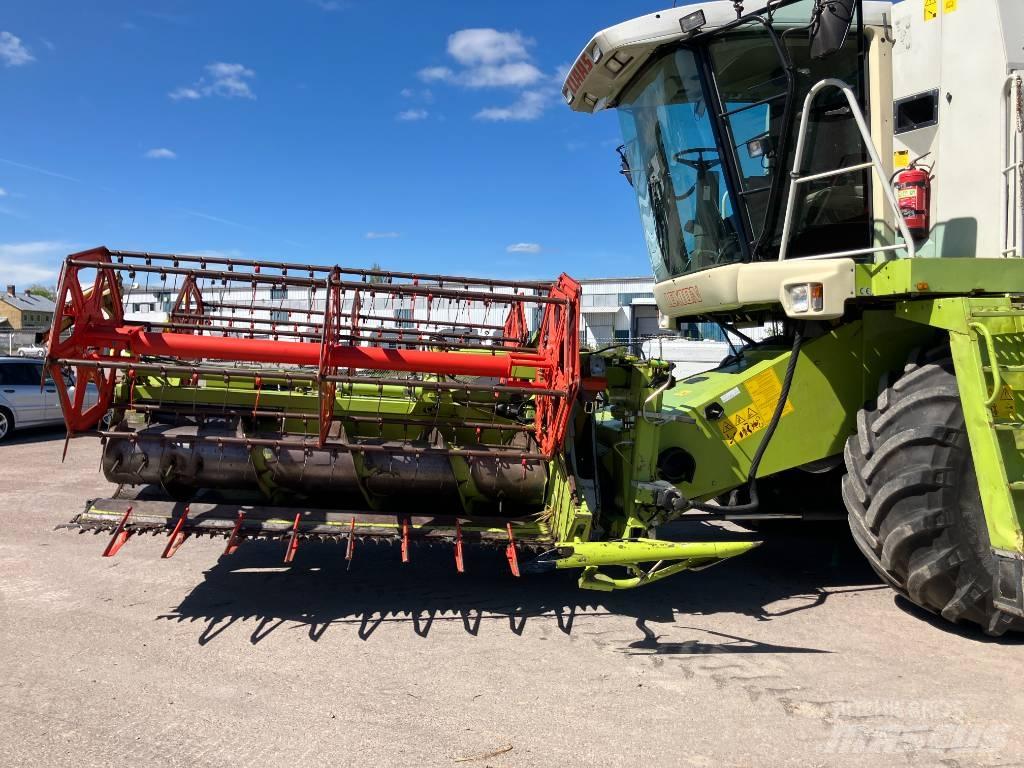CLAAS Lexion 420 Skurtreskere