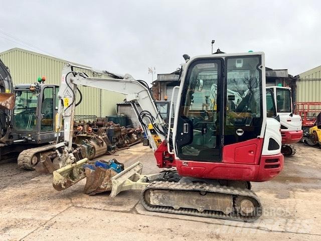 Takeuchi TB 230 Minigravere <7t