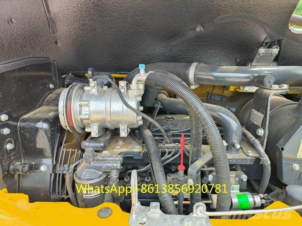 Komatsu PC 78 US Beltegraver