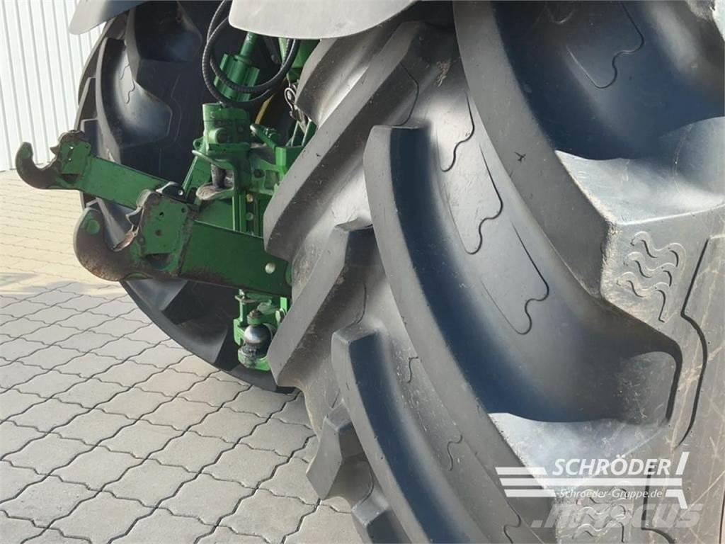 John Deere 6210 R Traktorer