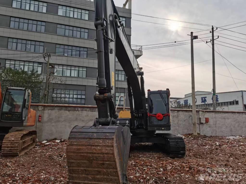 Volvo EC 210 Beltegraver
